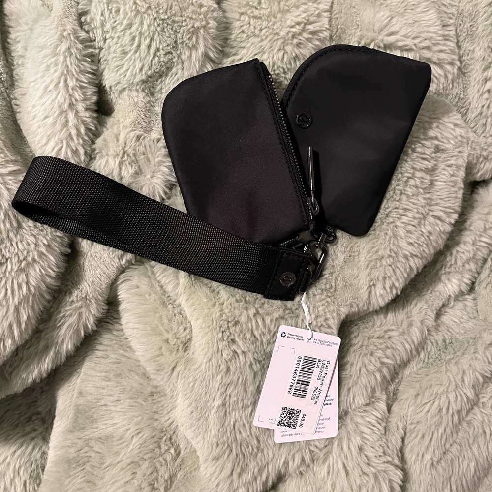 dual pouch wristlet